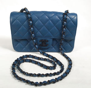 CHANEL Blue Quilted Leather Classic CC Turnlock Chain Strap Crossbody
