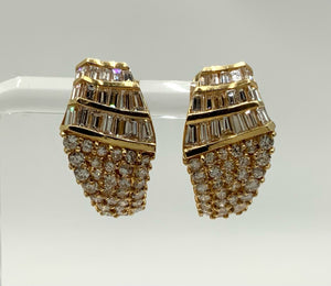 18kt Yellow Gold & Diamond Earrings